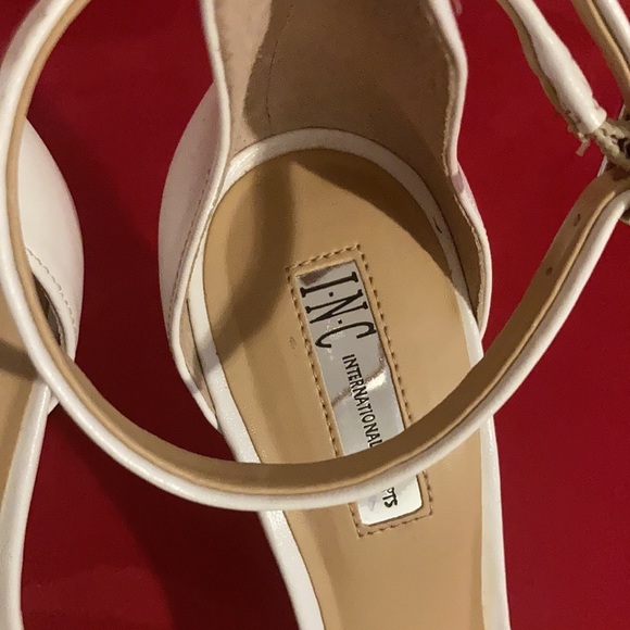 INC International Concepts white strappy sandals - Picture 5 of 7